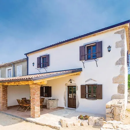 2 Bedroom Pet Friendly In Nyaraló *