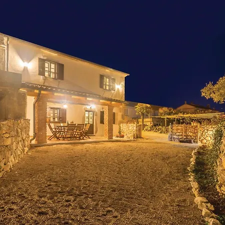2 Bedroom Pet Friendly In * Šilo