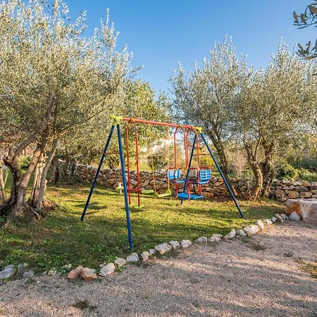 Nyaraló 2 Bedroom Pet Friendly In
